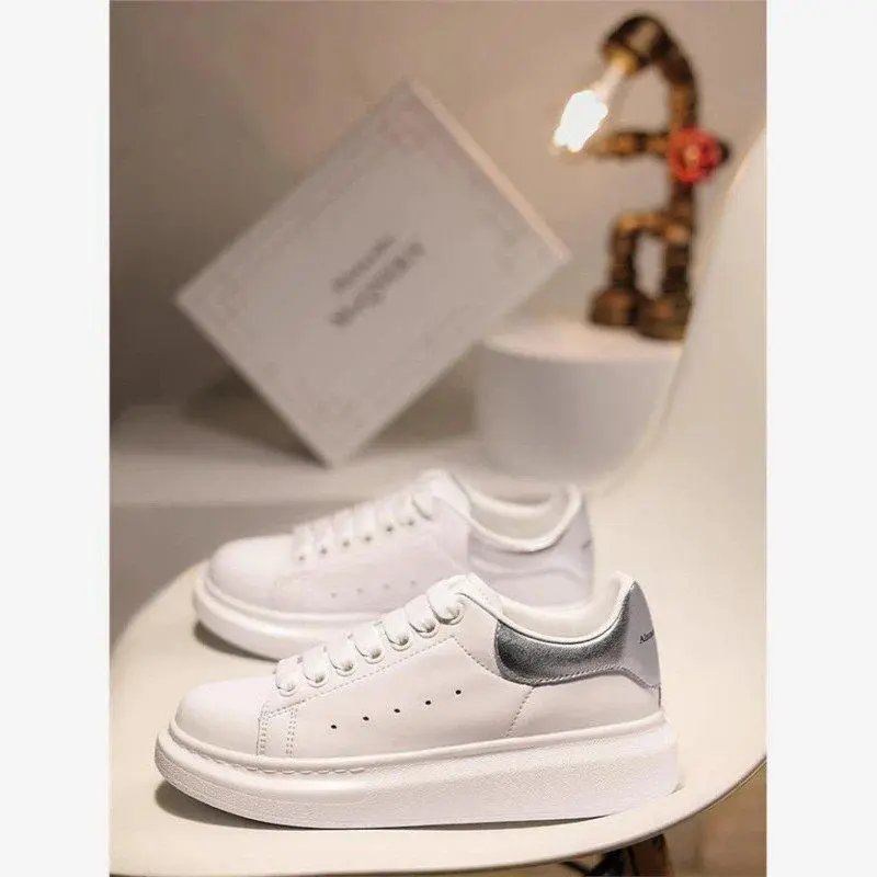 Unbranded Sneakers Low-top lace-up platform with contrast heel tab — Style 14