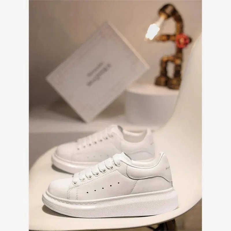 Unbranded Sneakers Low-top lace-up platform with contrast heel tab — Style 8