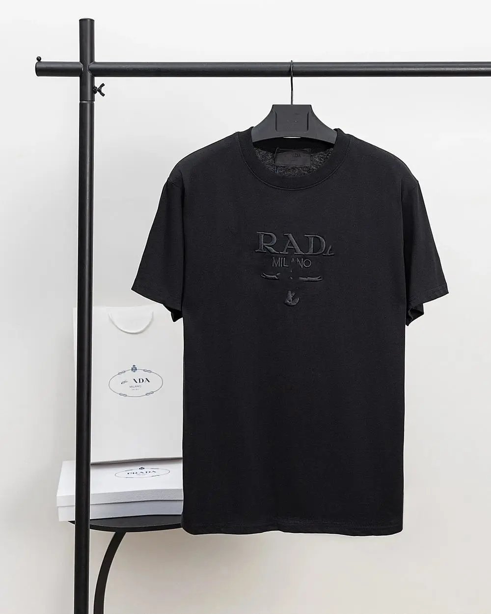 Prada T-Shirts Short-sleeve crew-neck logo — Style 19