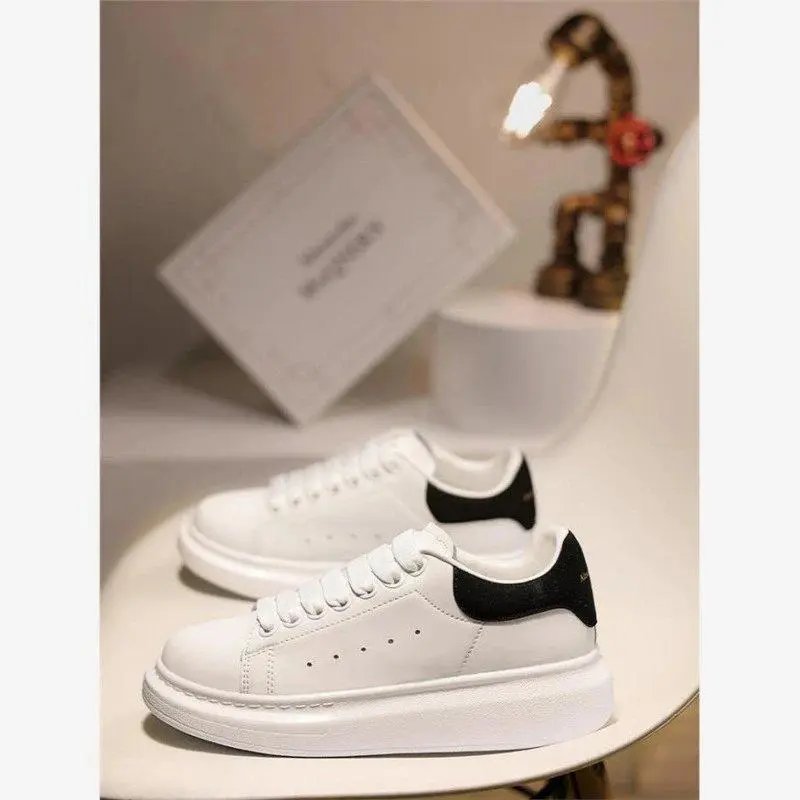 Unbranded Sneakers Low-top lace-up platform with contrast heel tab — Style 5