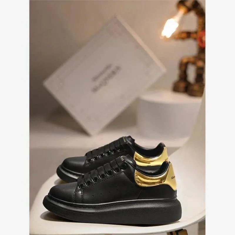 Unbranded Sneakers Low-top lace-up platform with contrast heel tab — Style 17