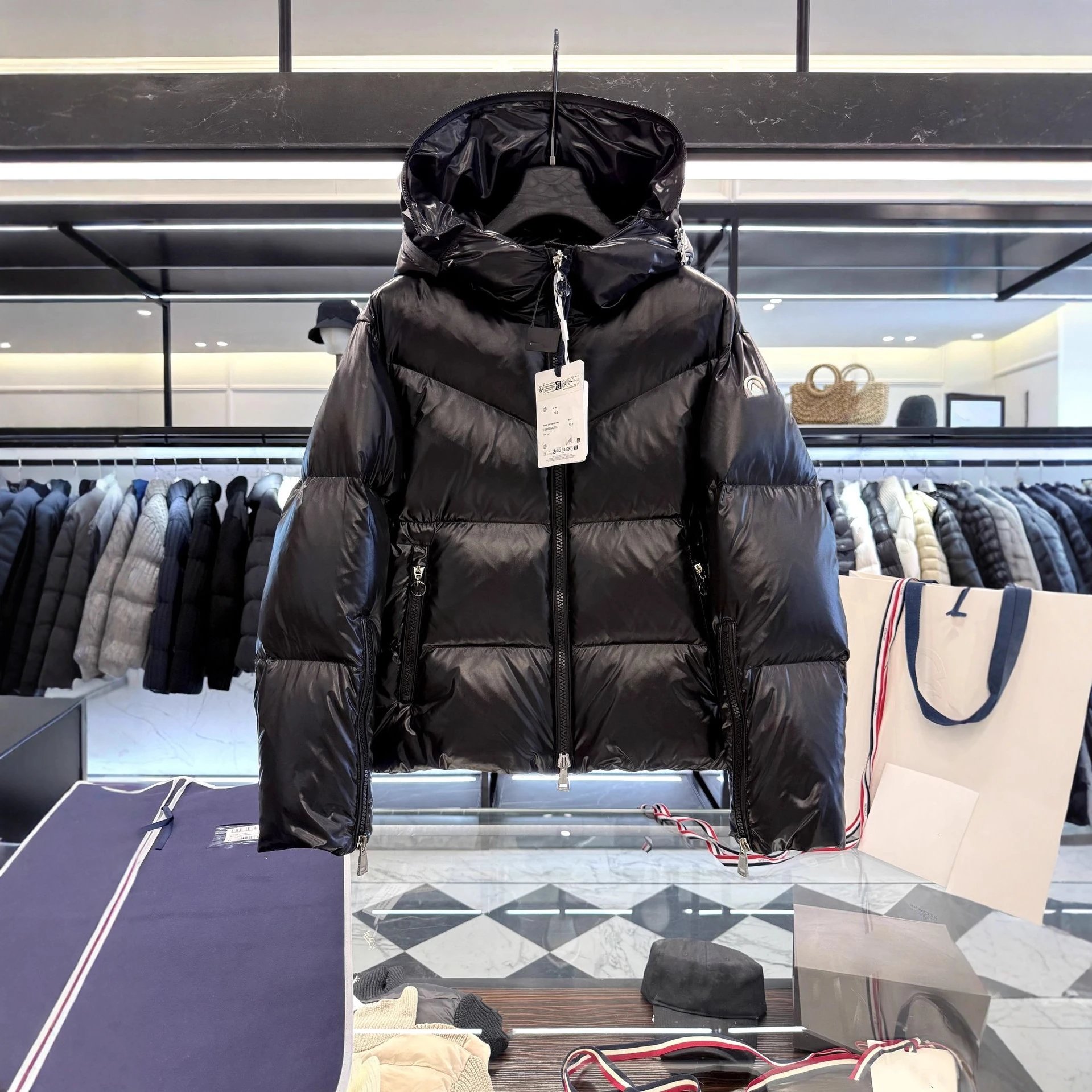 M Mengjia New Huppe Series Women's Short Down Jacket
