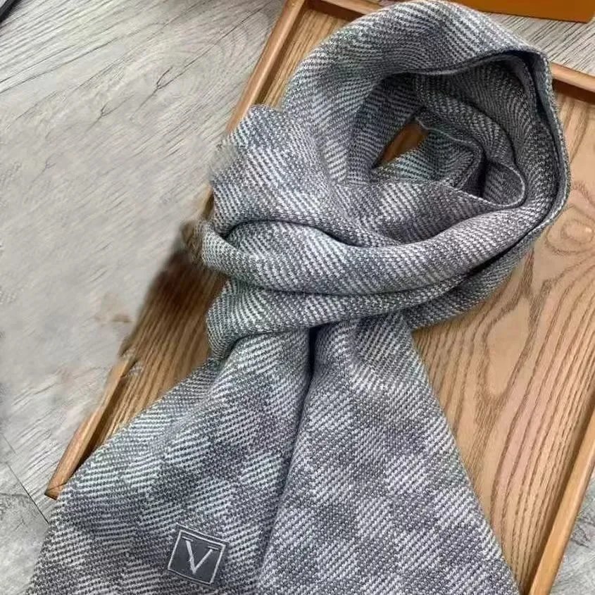 LV High-Quality Scarf