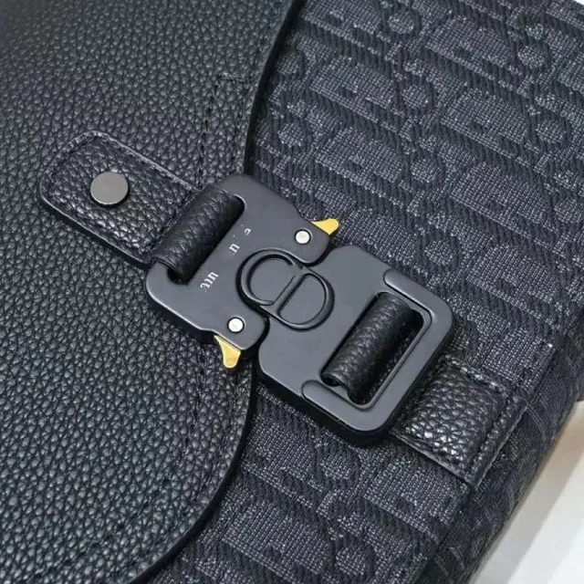 Dior Crossbody Bags Oblique-pattern flap bag with buckle closure product detail image 10