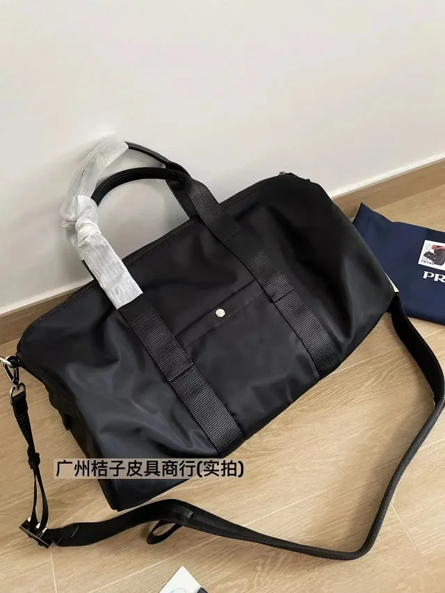 Prada Travel Bags Nylon duffel bag with triangle logo plaque product detail image 6