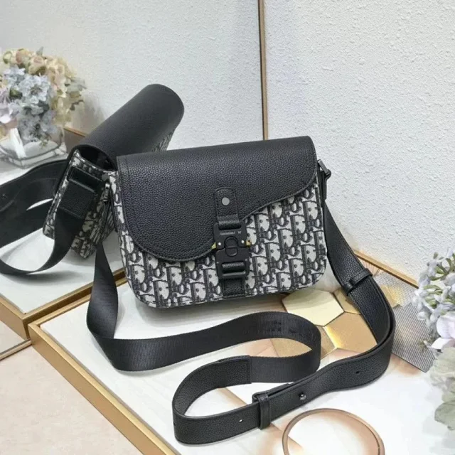 Dior Crossbody Bags Oblique-pattern flap bag with buckle closure product detail image 4