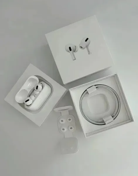 Apple AirPods Max Space Gray Over-Ear Headphones - 3