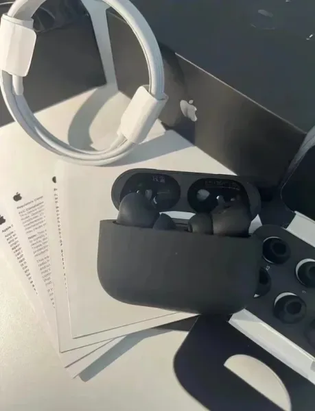 Apple AirPods Max Space Gray Over-Ear Headphones - 8