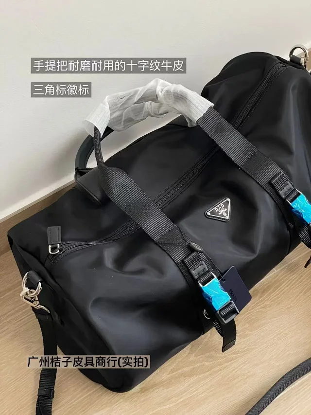 Prada Travel Bags Nylon duffel bag with triangle logo plaque product detail image 3