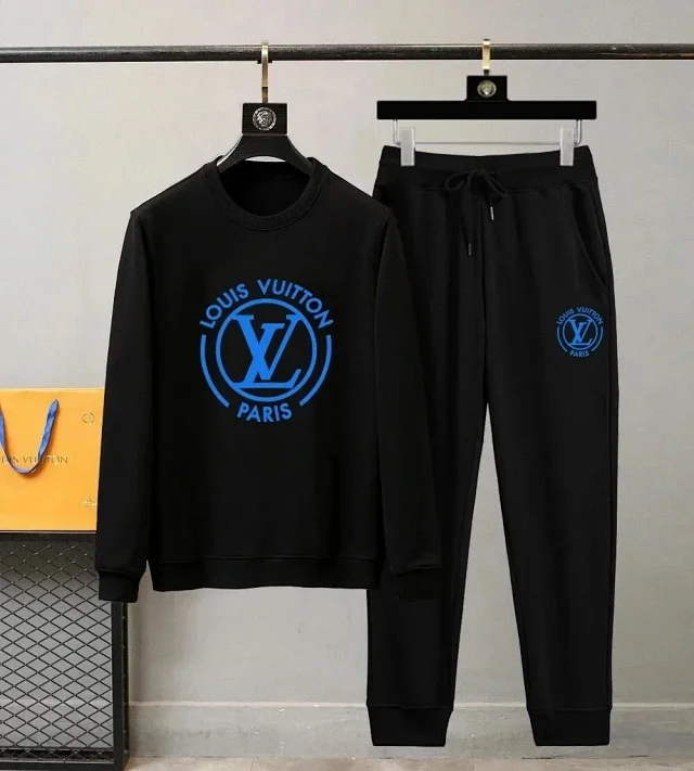 Balenciaga Matching Sets Crewneck Sweatshirt and Jogger Set product detail image 8