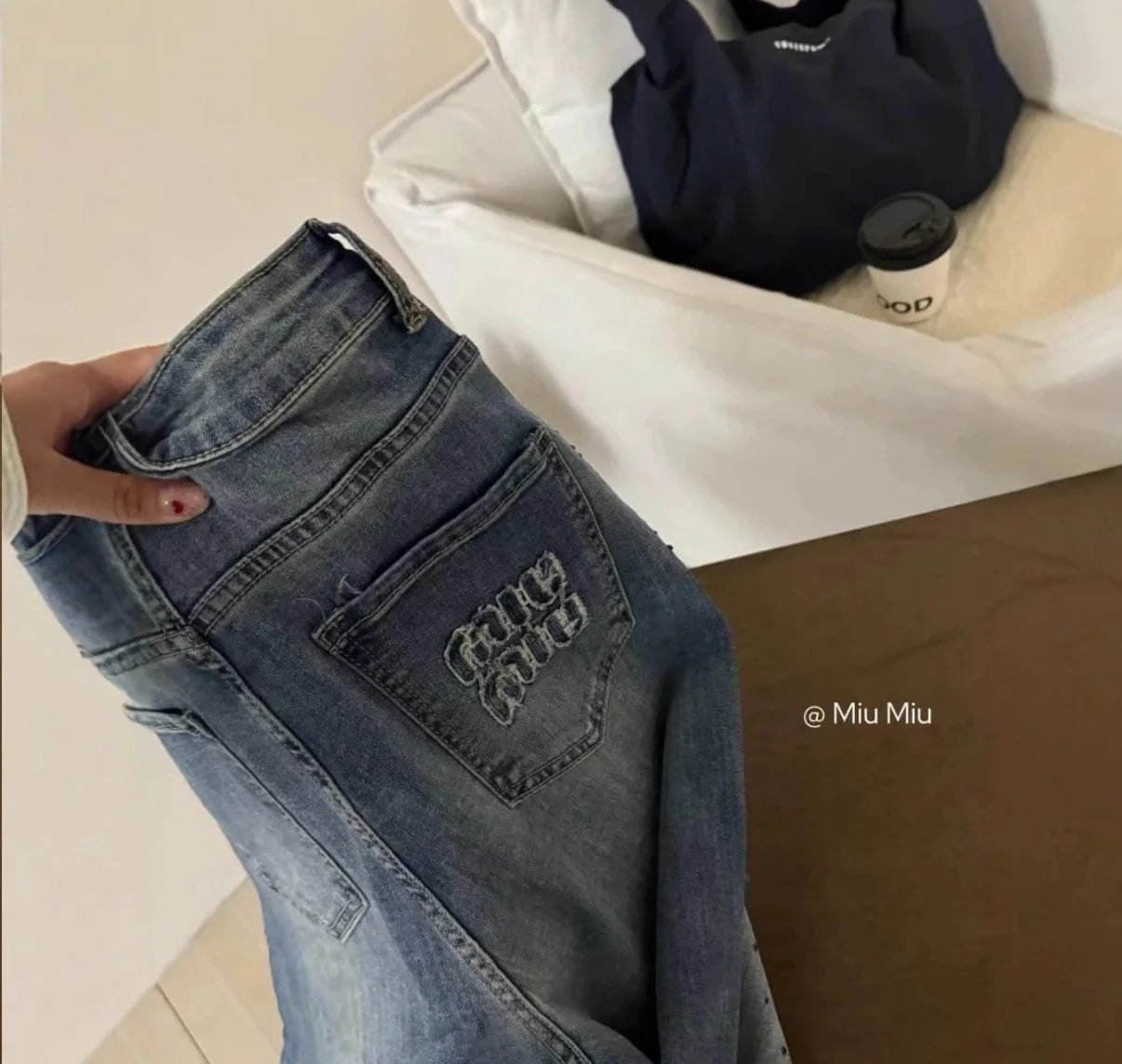 Design Rhinestone-Embellished Wide-Leg Jeans Blue - 5