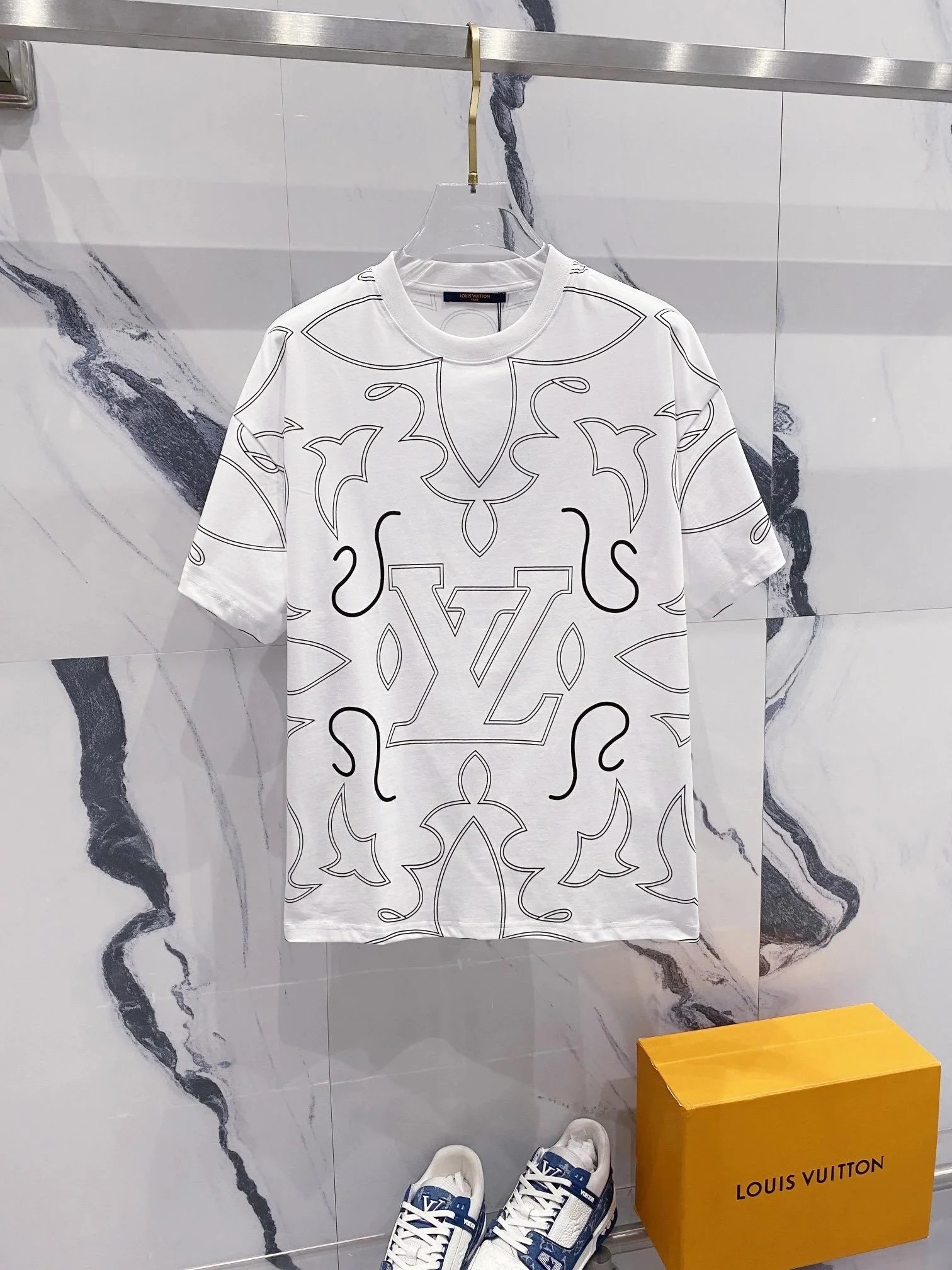 Louis Vuitton Monogram Embroidered Logo T-Shirt Black - 5