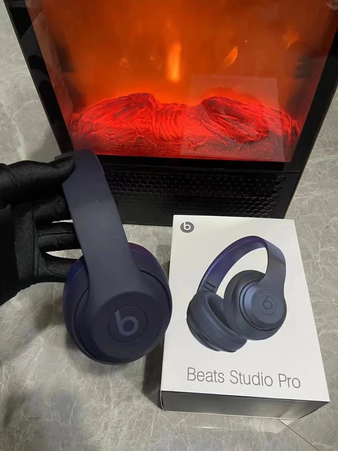 Beats Studio Pro Black Over-Ear Headphones - 7