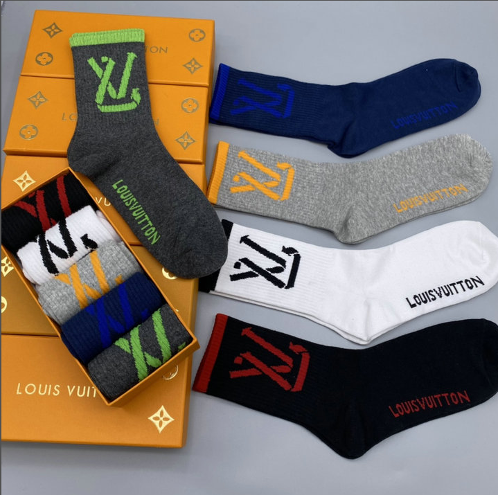 LOUIS VUITTON LV Logo Socks [25 styles]
