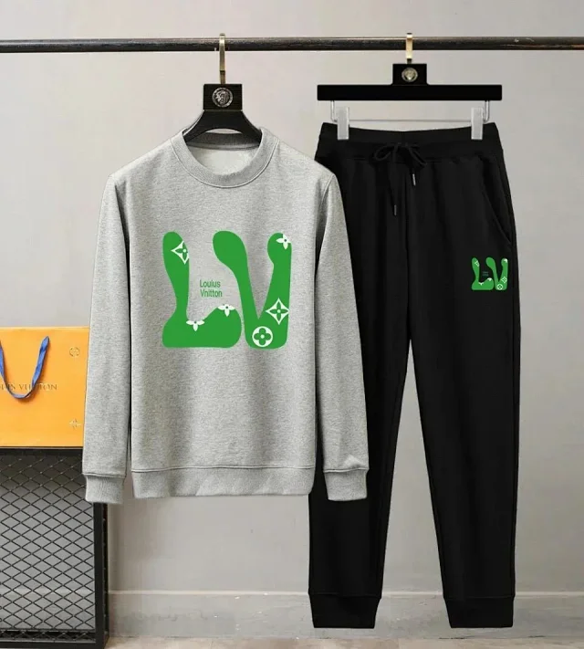Balenciaga Matching Sets Crewneck Sweatshirt and Jogger Set product detail image 10
