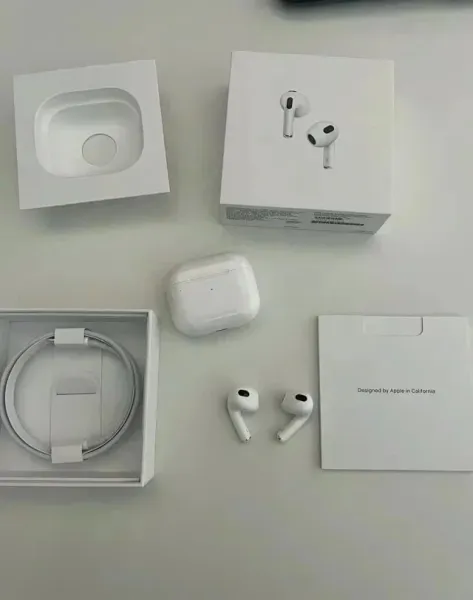Apple AirPods Max Space Gray Over-Ear Headphones - 4