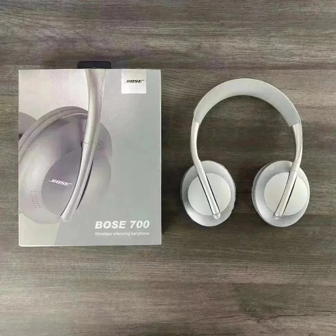 Bose 700 Wireless Silencing Earphone Silver Over-Ear Headphones