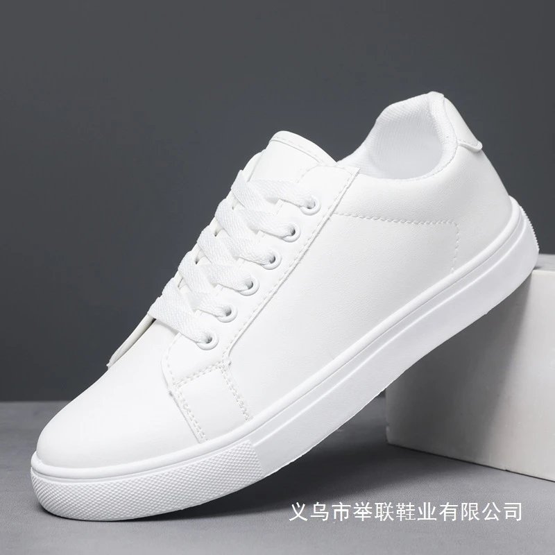 Design Classic Low-Top Black Leather Sneakers - 4