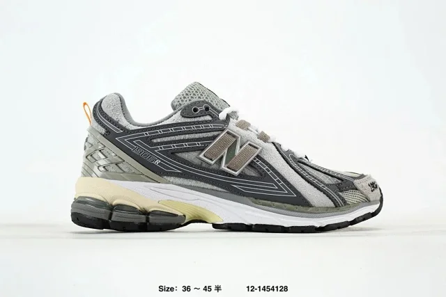 New Balance Sneakers 1906R product detail image 7