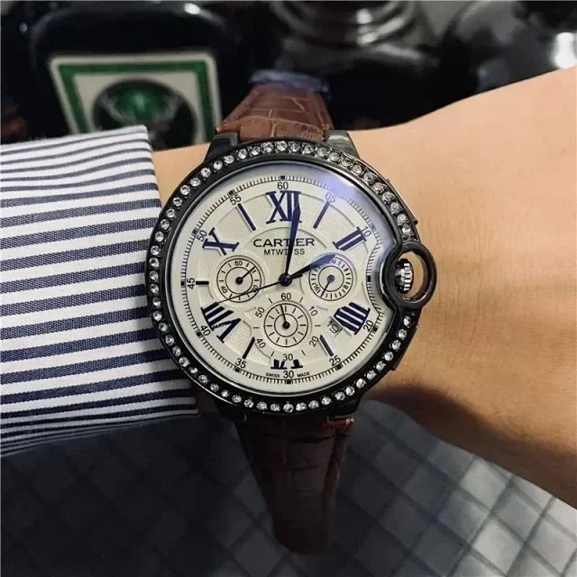 Cartier Watches Roman numeral dial with leather straps product detail image 8