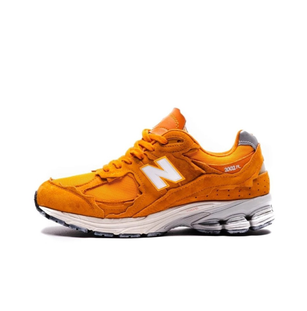 New Balance Sneakers 2002R — M2002RDE Orange-Yellow