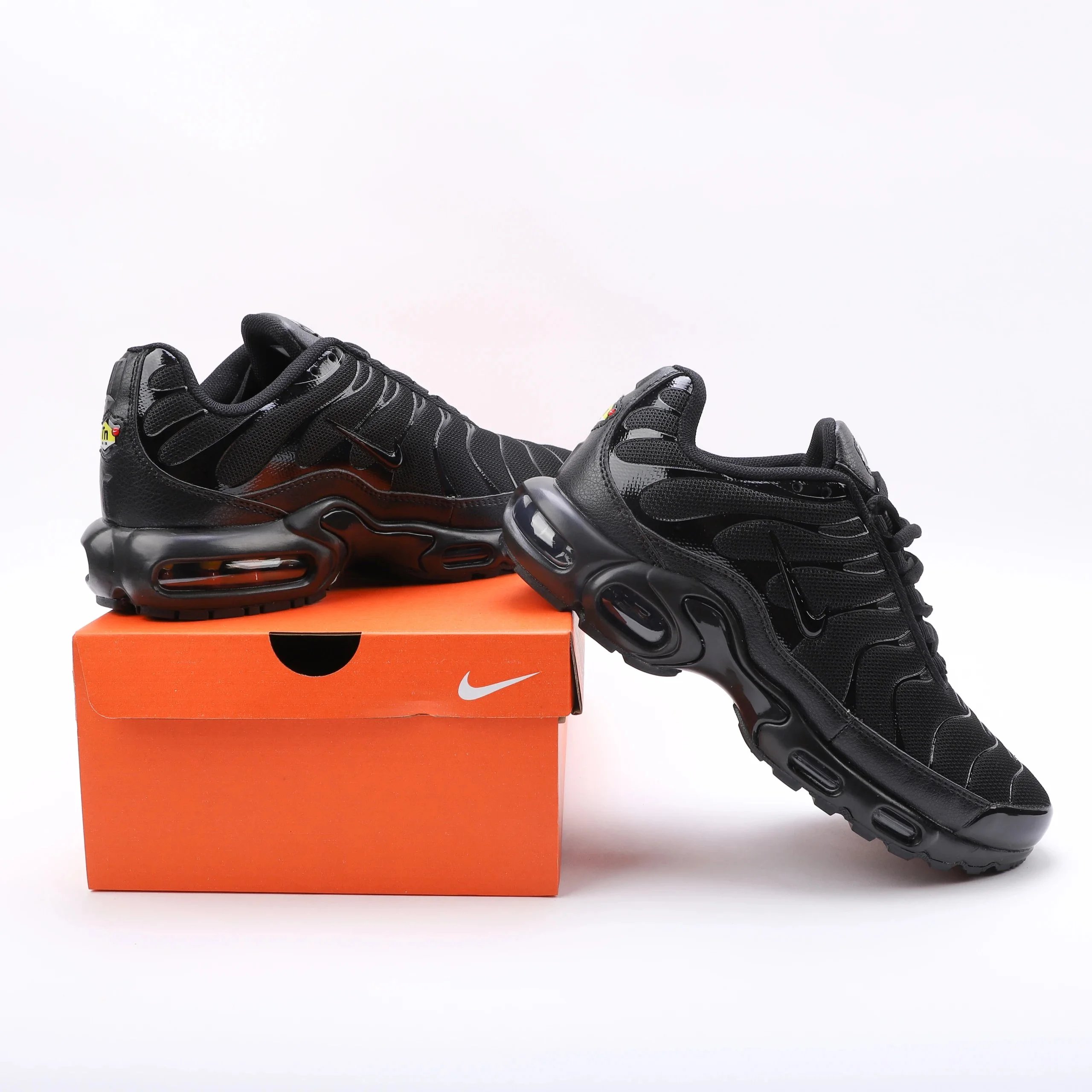 Nike Air Max Plus TN Triple Black Sneakers