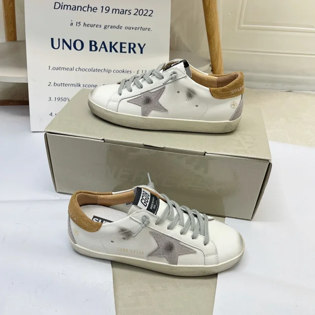 Golden Goose Sneakers Super-Star with star appliqué product detail image 4