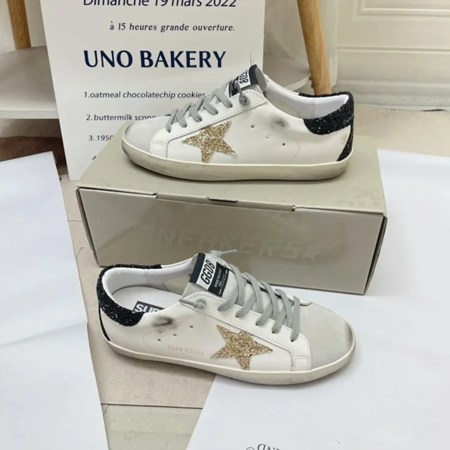 Golden Goose Sneakers Super-Star with star appliqué product detail image 10