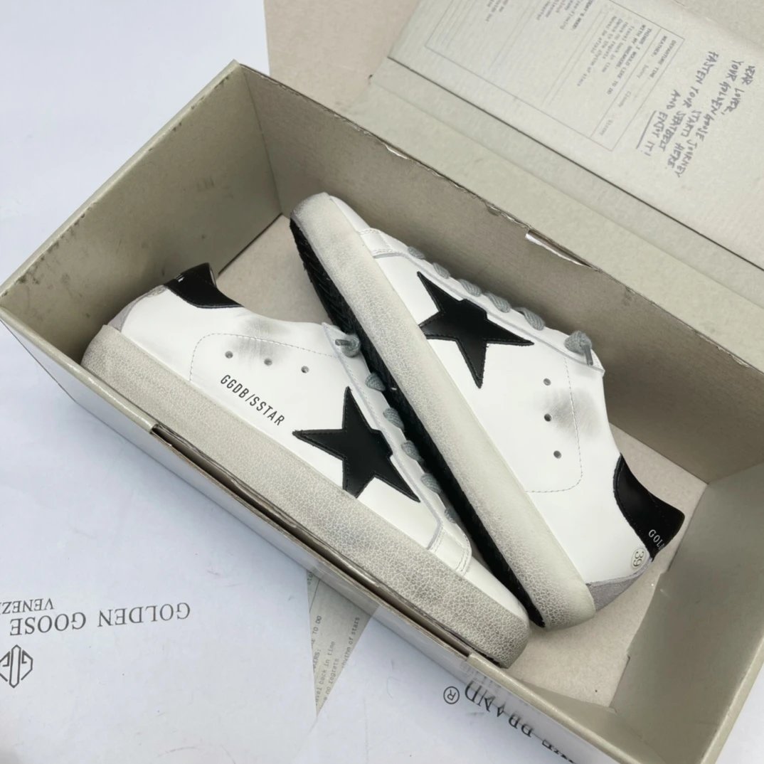 Golden Goose Sneakers Super-Star with star appliqué — 18
