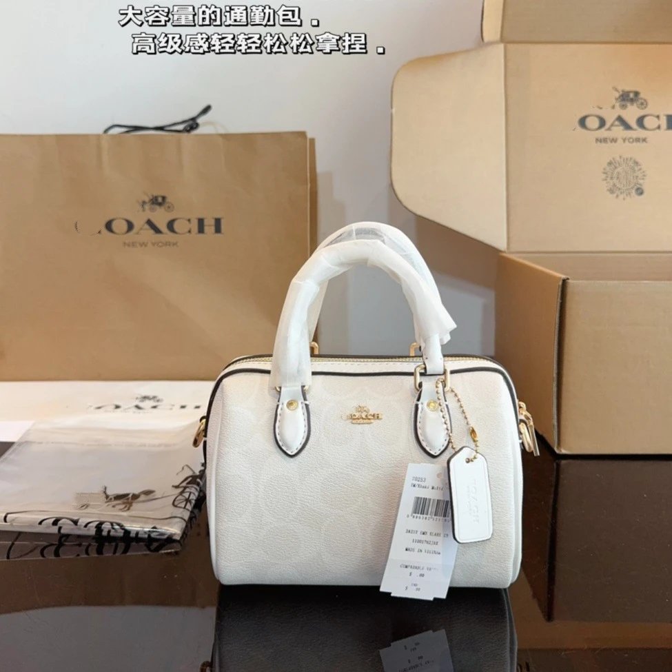 Glacier White + Airplane Box