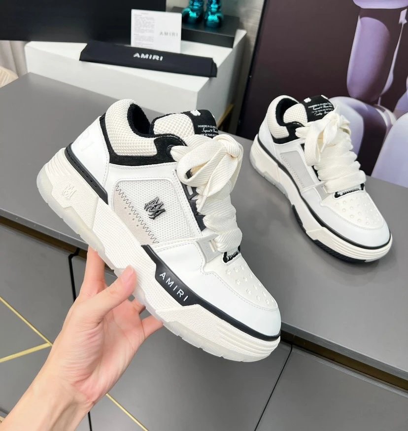 AM Color 6 - White with Black Trim