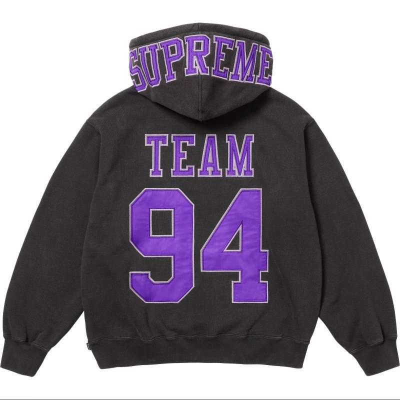 E595# Black Hoodie