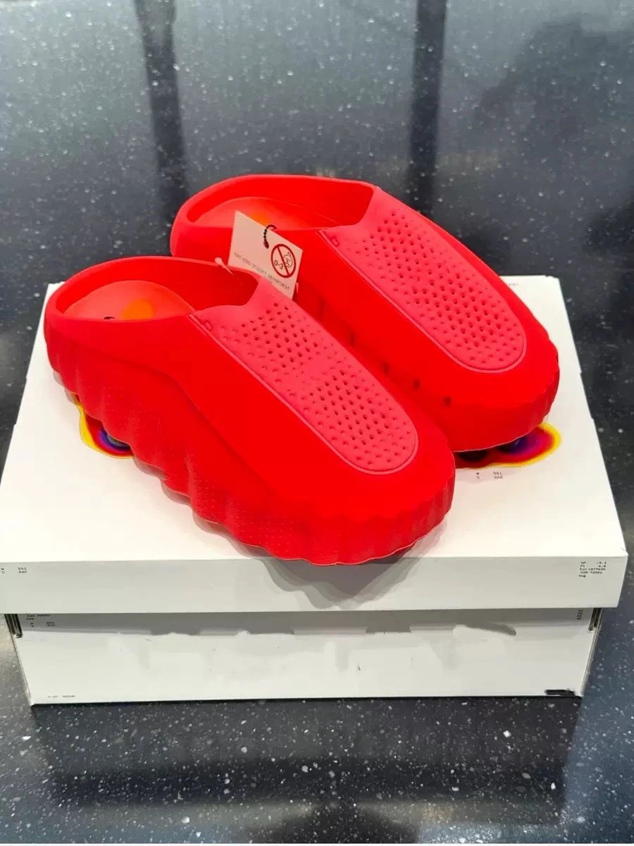 001-Red