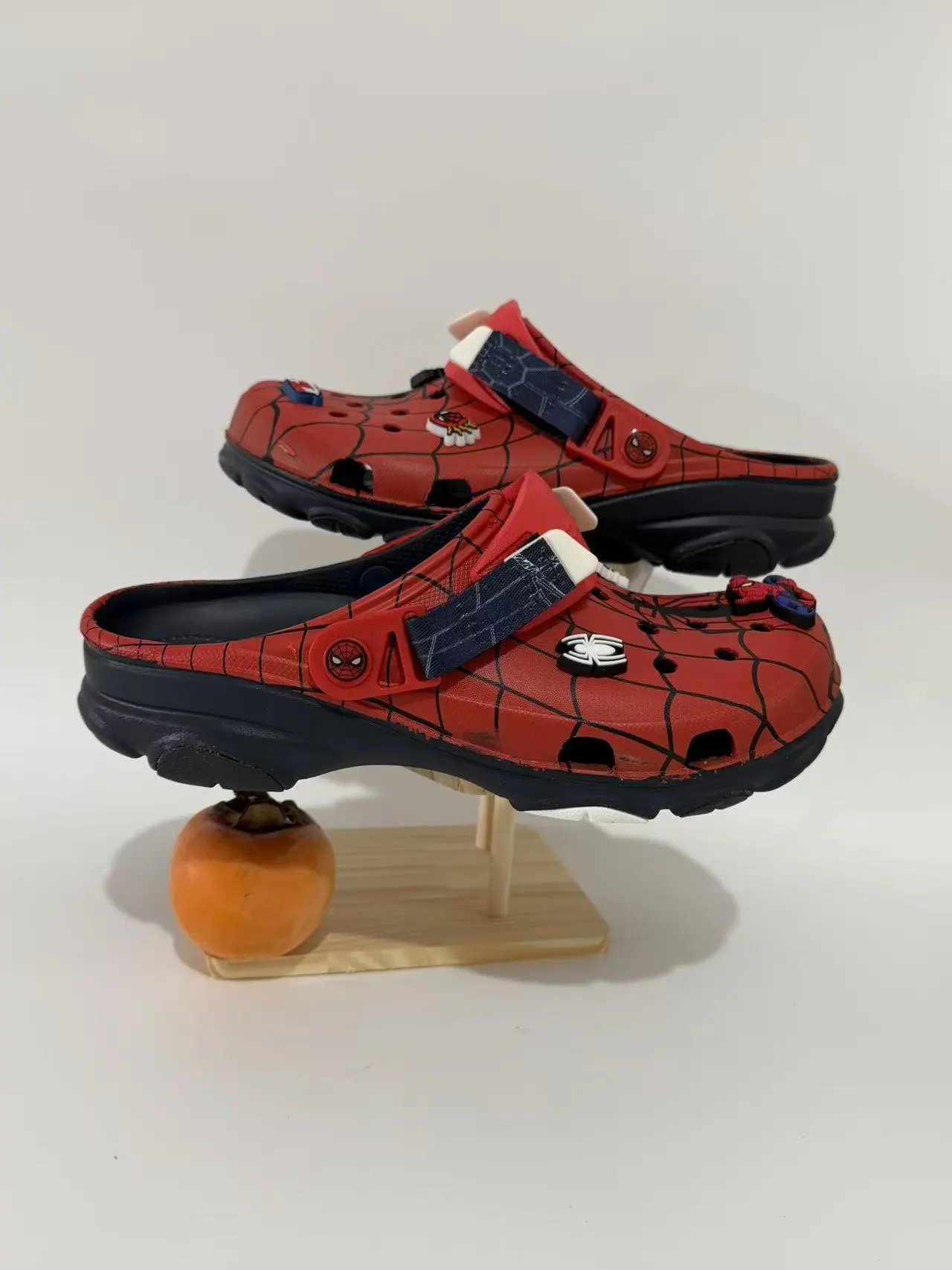 Crocs Classic All-Terrain Clog Foam Marvel Spider-Man