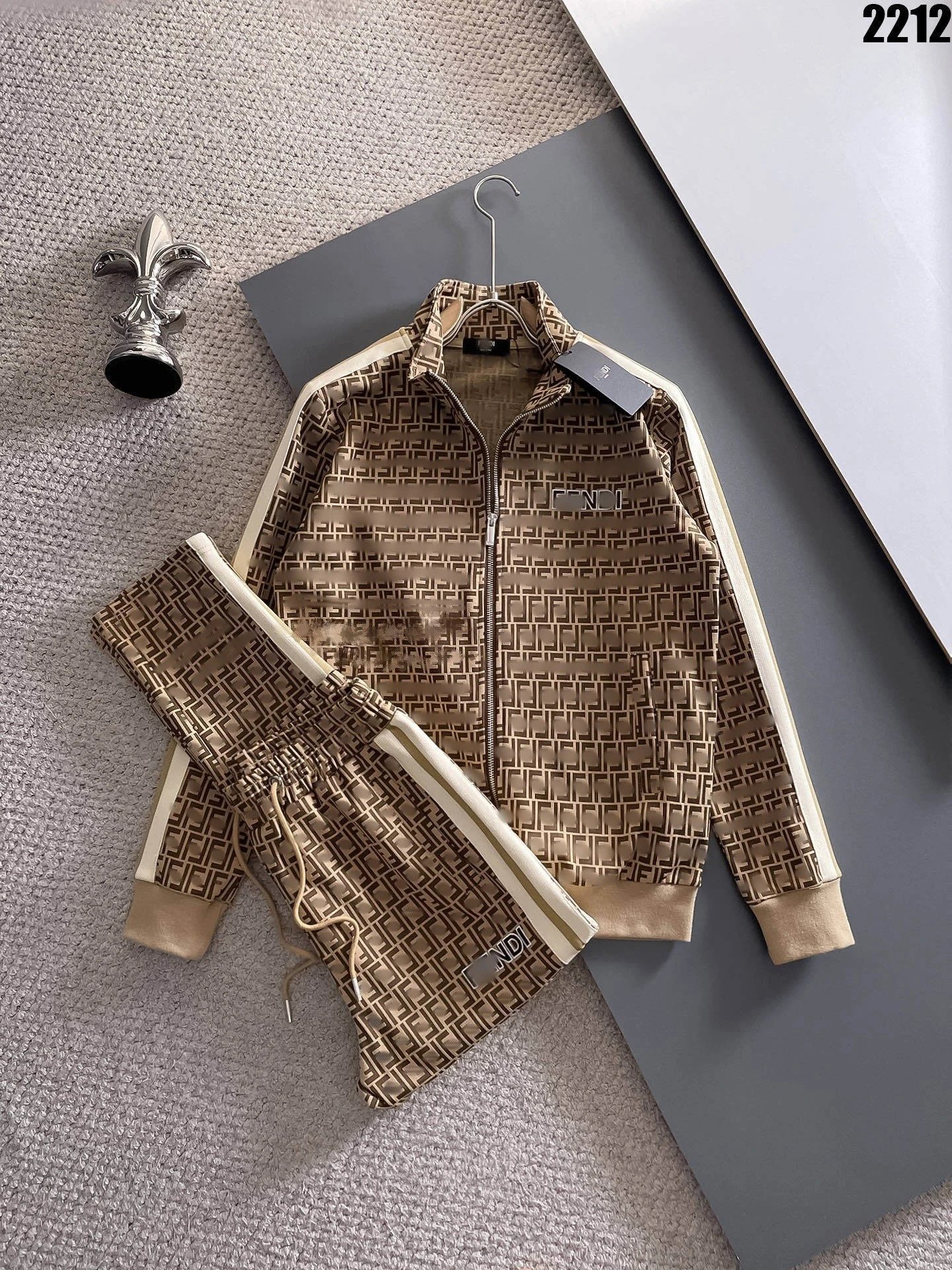 2212 Khaki