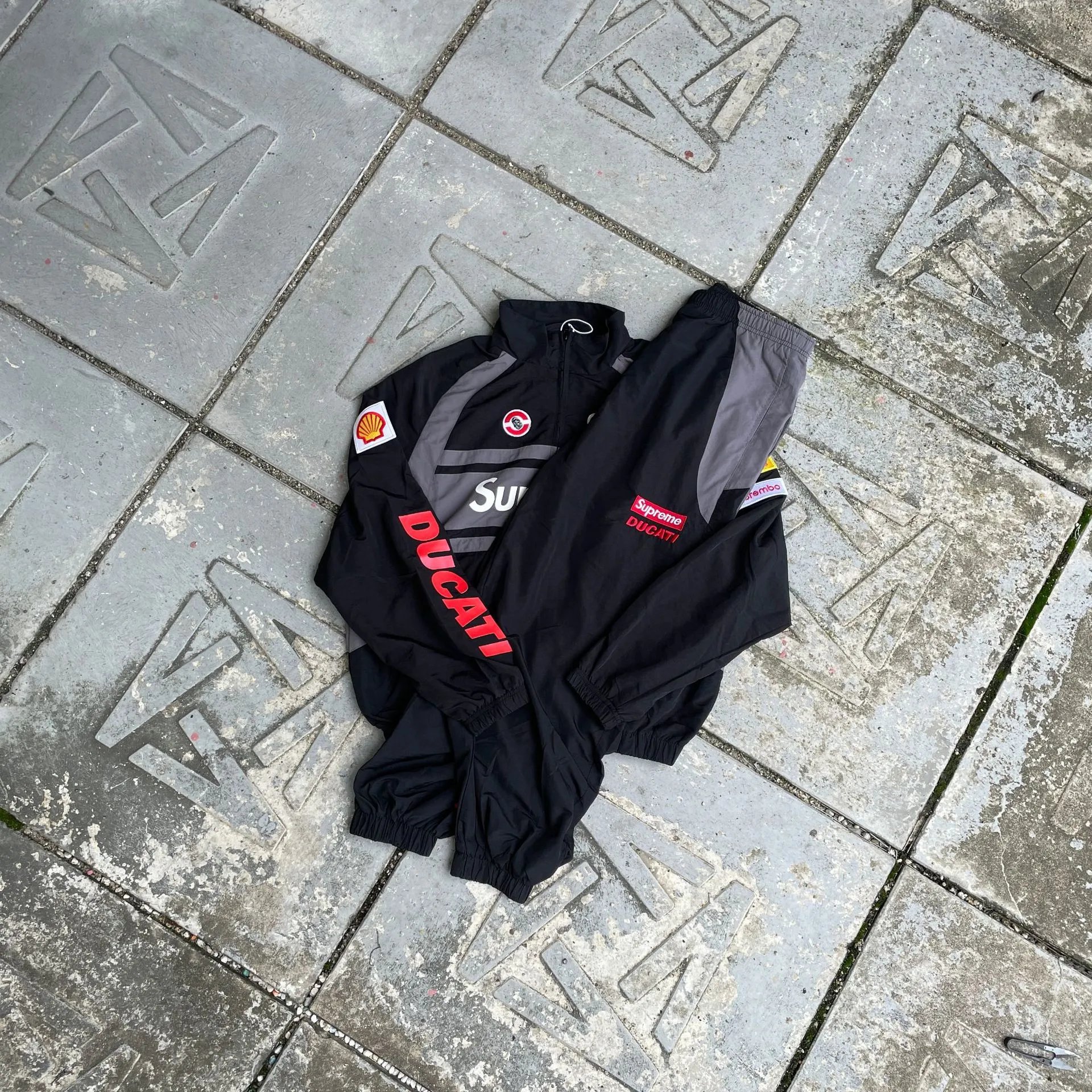 Moto Collaboration Set/Black