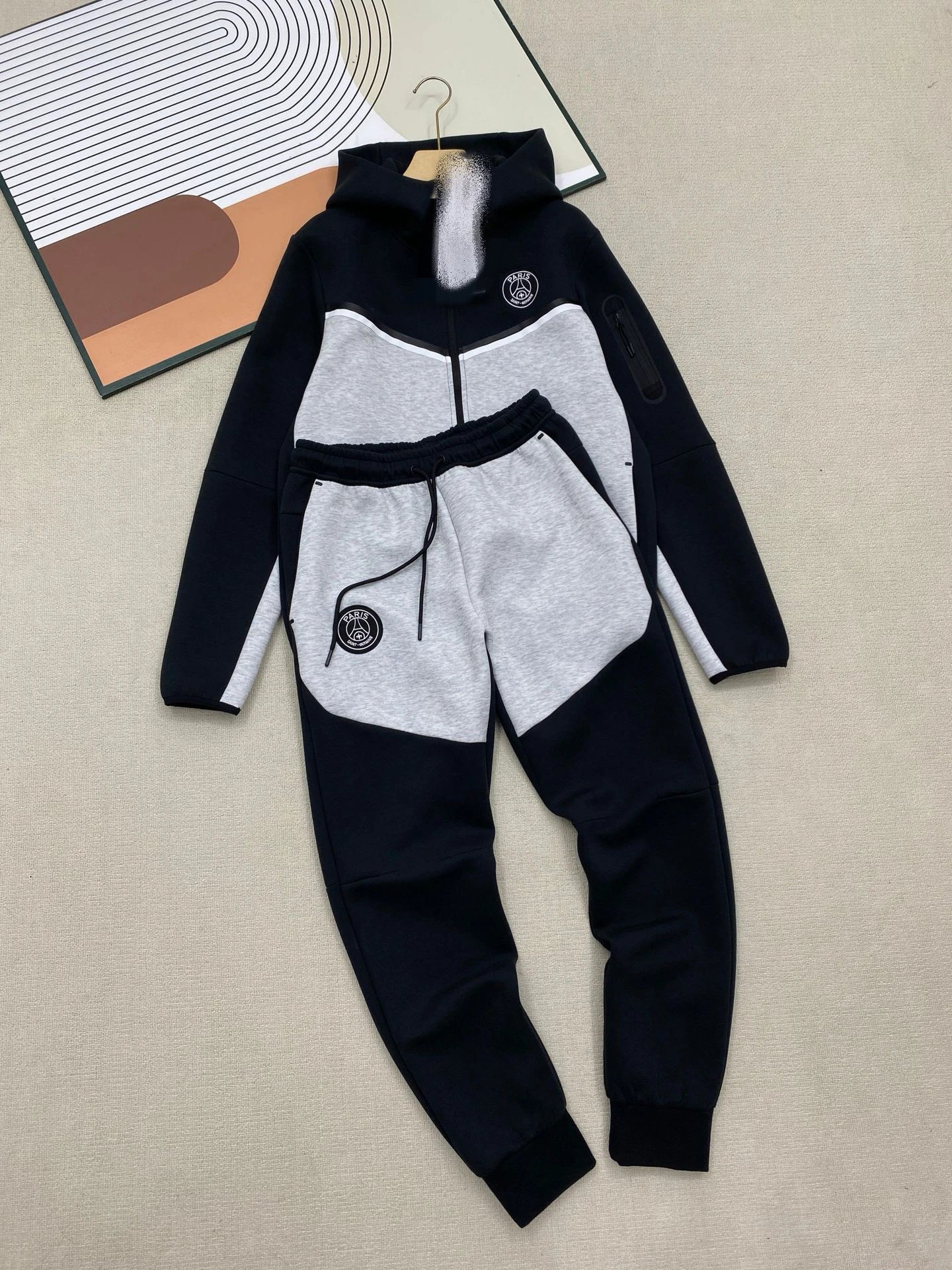 Black and Light Gray Set