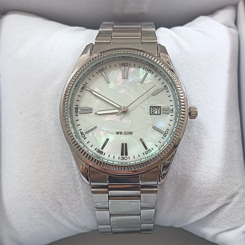 M1302 Silver Case White Shell