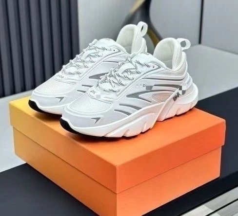 B44 White