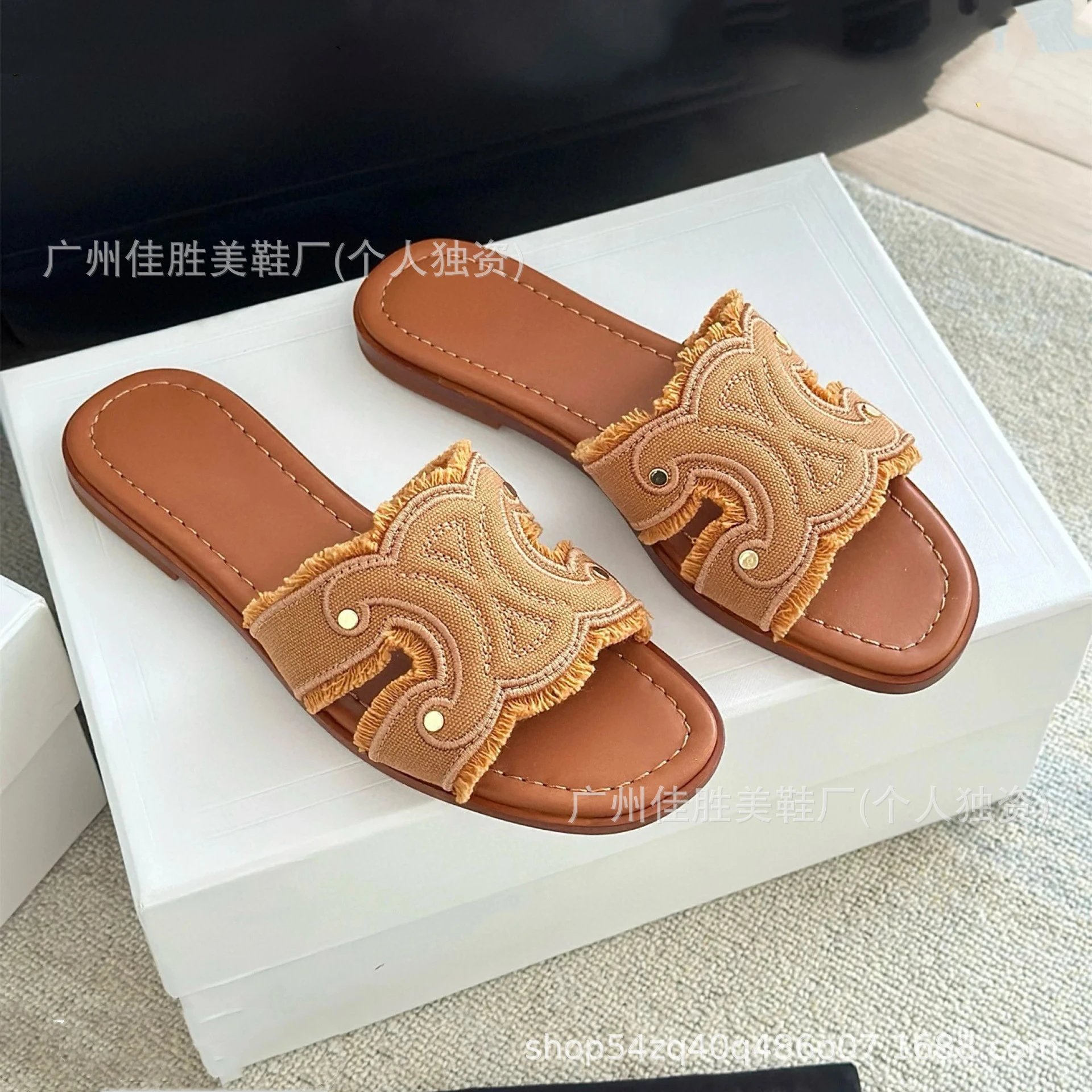 Vintage Flat Slide Sandals photo 8