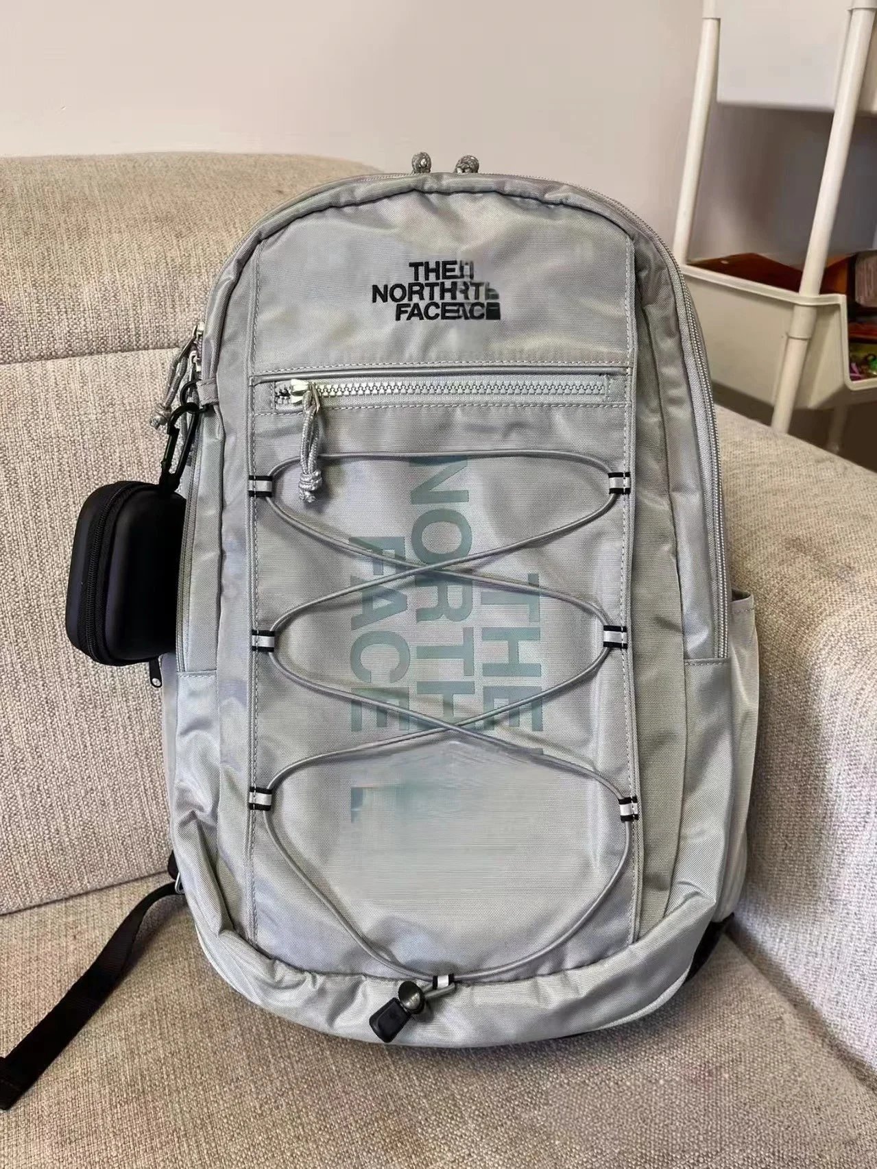 30L Backpack Multi-Pocket Laptop Travel Bag photo 4