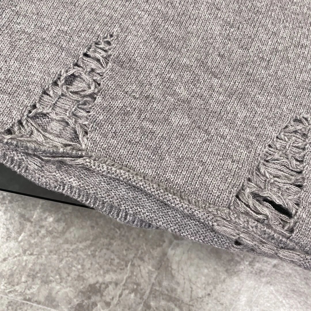 Gallery Dept. Distressed Knit Sweater Black - 21