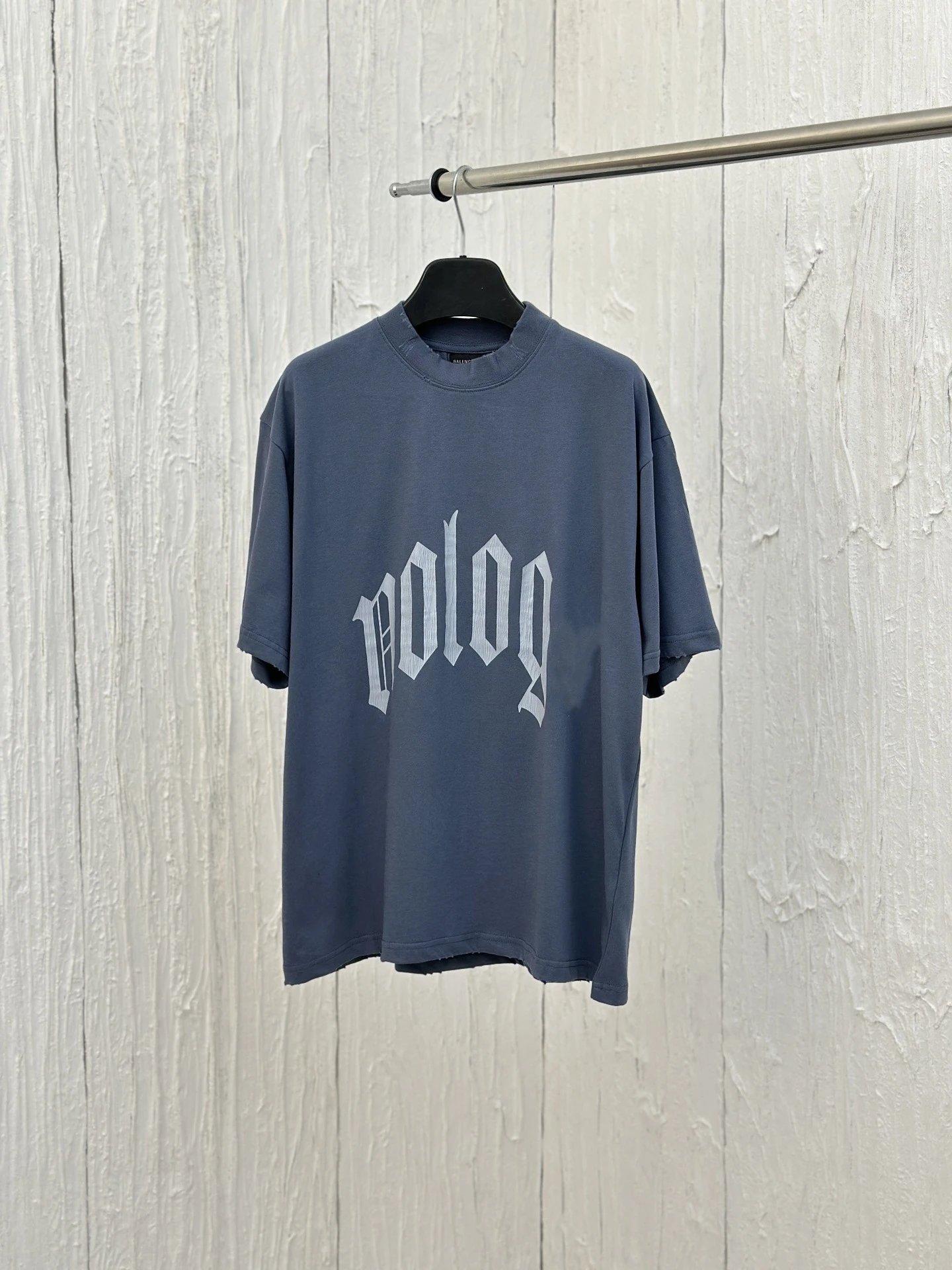 Balenciaga No Logo Ripped Print T-Shirt photo 4