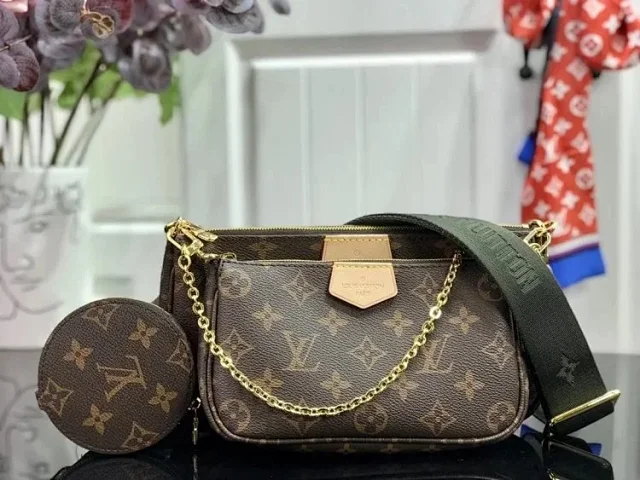 Louis Vuitton Monogram crossbody bag product detail image 60