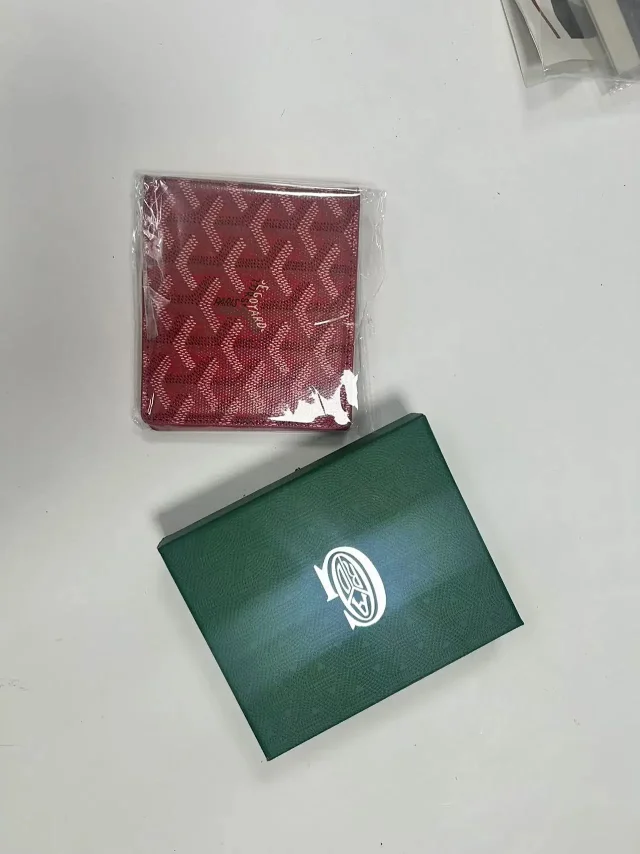 Goyard Wallets & Card Holders Goyardine Holder product detail image 8