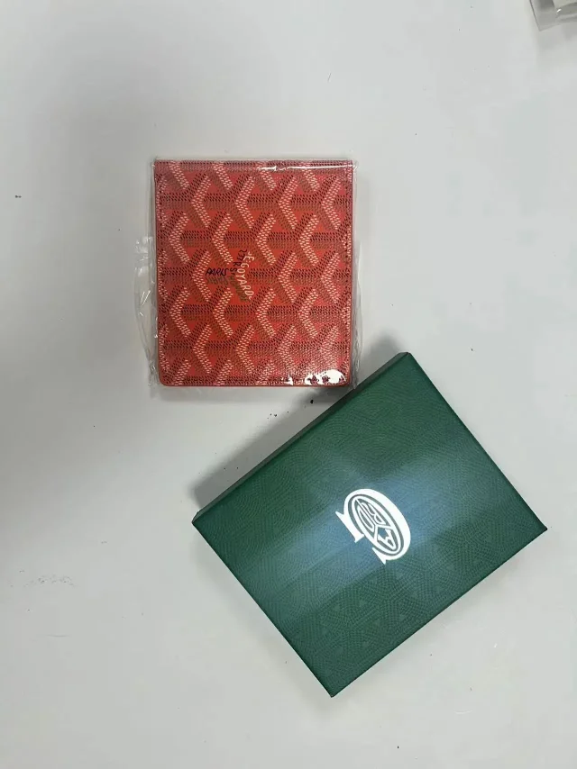 Goyard Wallets & Card Holders Goyardine Holder product detail image 2