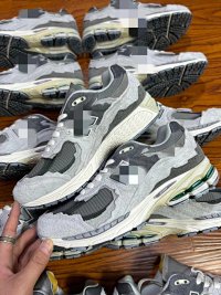 New Balance 2002 — seller photo 5