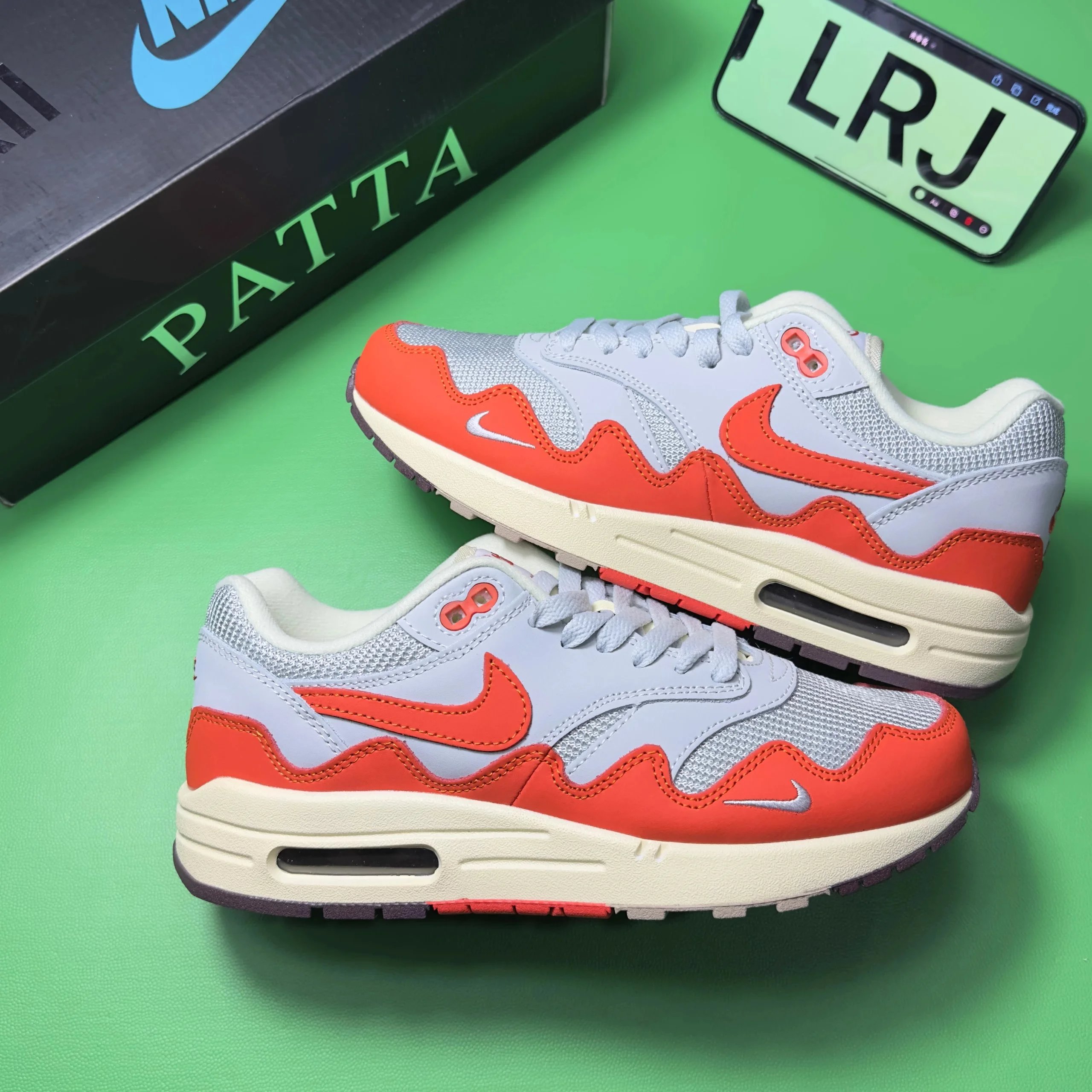 Max1 Gray Orange DH1348-600