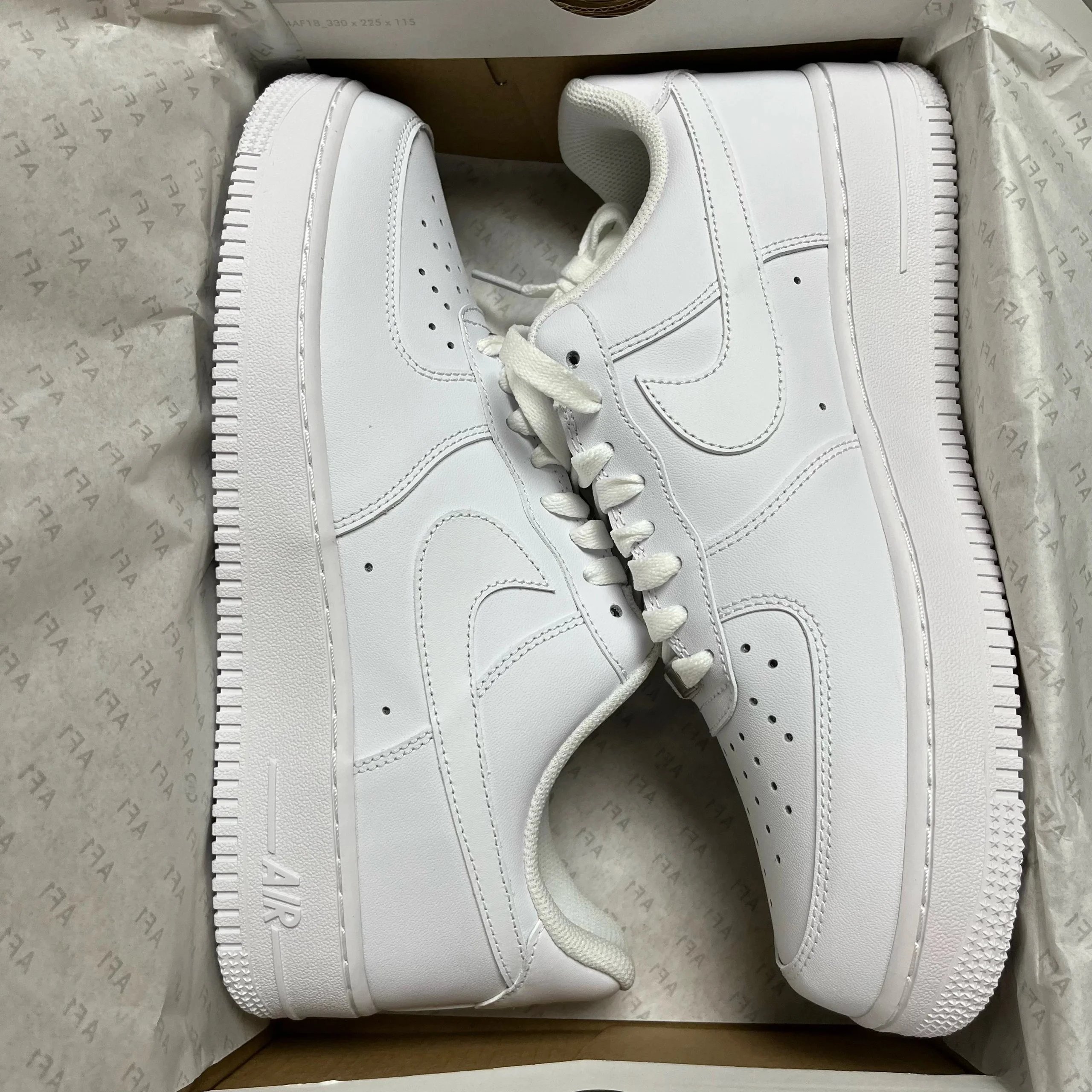 Air Force 1 (Multiple Colorways)