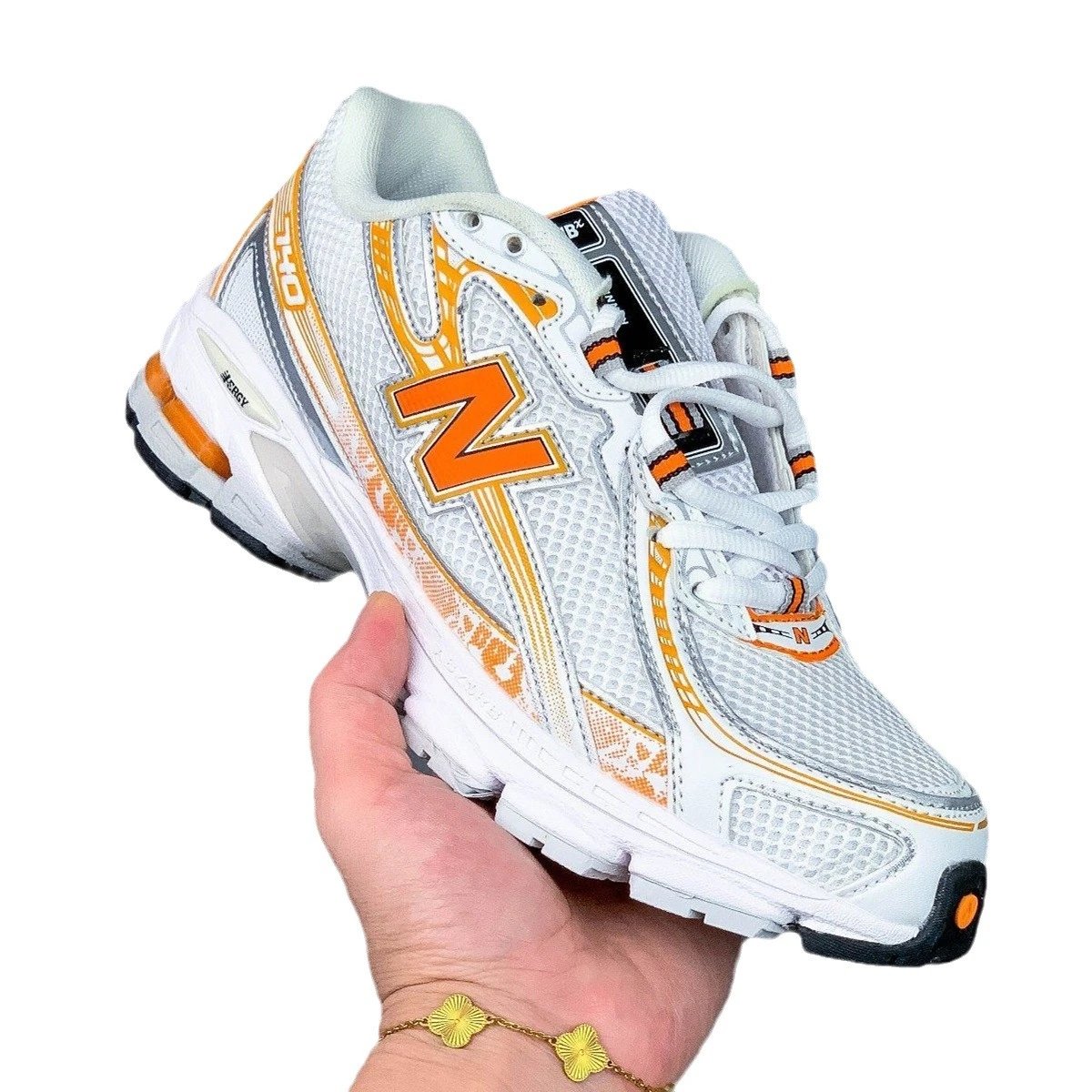 New Balance Sneakers 740 mesh running image 5